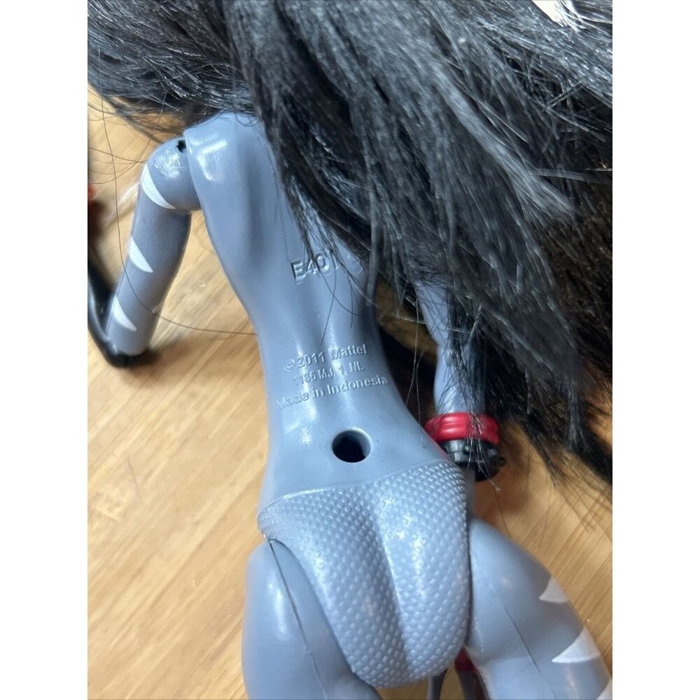 2011 Monster High Werecat Purrsephone 1st Wave Doll Nude Red Glove shoes Extras - Picture 7 of 7